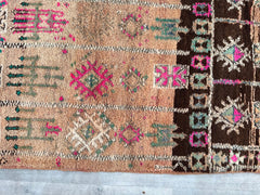 Vintage Rug 174 x 284 cm = 5.7 x 9.3 FT