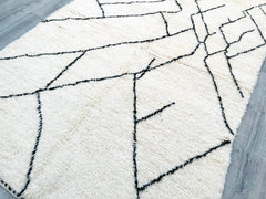 Beni Ourain Rug 163 x 252 cm = 5.3 x 8.3 FT