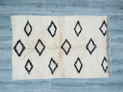 Beni Ourain Rug 110 x 168 cm = 3.6 x 5.5 FT