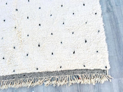 Beni Ourain Rug 161 x 247 cm = 5.3 x 8.1 FT