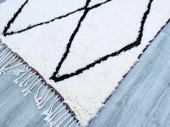 Beni Ourain Rug 161 x 243 cm = 5.3 x 8 FT