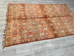 Vintage Rug 175 x 287 cm = 5.7 x 9.4 FT