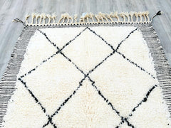 Beni Ourain Rug 151 x 259 cm = 5 x 8.5 FT