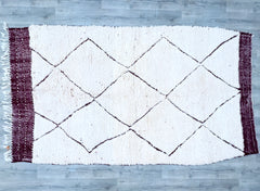 Beni Ourain Rug 161 x 289 cm = 5.2 x 9.5 FT