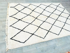 194 x 285 cm = 6.4 x 9.4 ft Diamonds STUNNING BENIOURAIN RUG, Moroccan Rug, Handmade Rug, Unique Rug, Sheep Wool Rug, Abstract Rug, Handwoven Area Rug