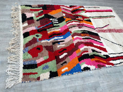 197 x 281 cm = 6.5 x 9.2 ft Bohemian Vintage Runner Rug - Handmade Moroccan Berber Wool, Soft Dots, Minimalist Design, Perfect for Weddings & Home Decor