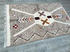 153 x 230 cm = 5.0 x 7.5 ft Moroccan Artistic Carpet-BeniOurain Carpet-Handmade Carpet -Living Room Decor-Boho Decor-Handwoven Carpet-Area Rug-Rug For Kids