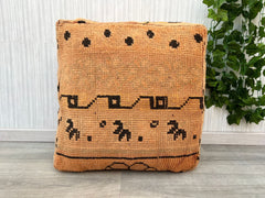 moroccan pouf , berber pouf, kilim pouf, pouf, pillow , rug pouf design