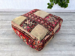 Tufted ottoman - morRoccan ottoman - berber pouf - moroccan poufs - wool ottoman - beni ourain poufs