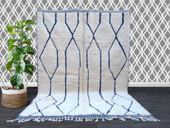 Explore our stunning collection of Moroccan rugs, perfect for gifts or to enhance your living room, bedroom, or kids' spaces with stylish, handcrafted designs.